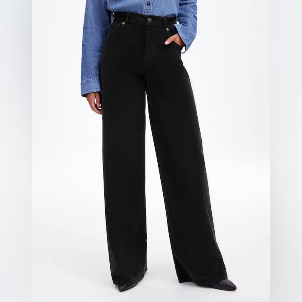 Madewell super wide leg pants in corduroy size 31 true black